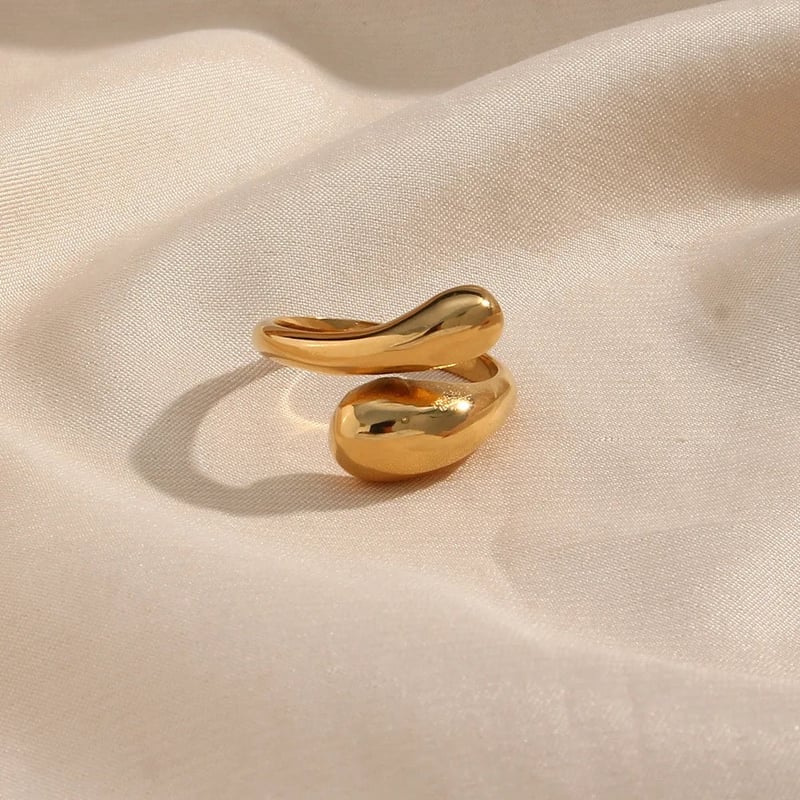 Adjustable Hug Ring, Michelle