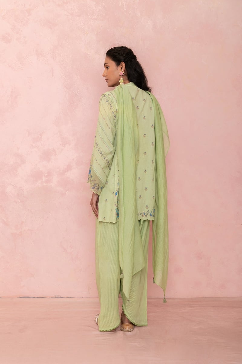 Pastel Green Floral Print Kurta Set with Organza Sleeves