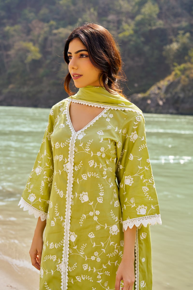 Green Cotton Embroidered Kurta Set with Lace Trim