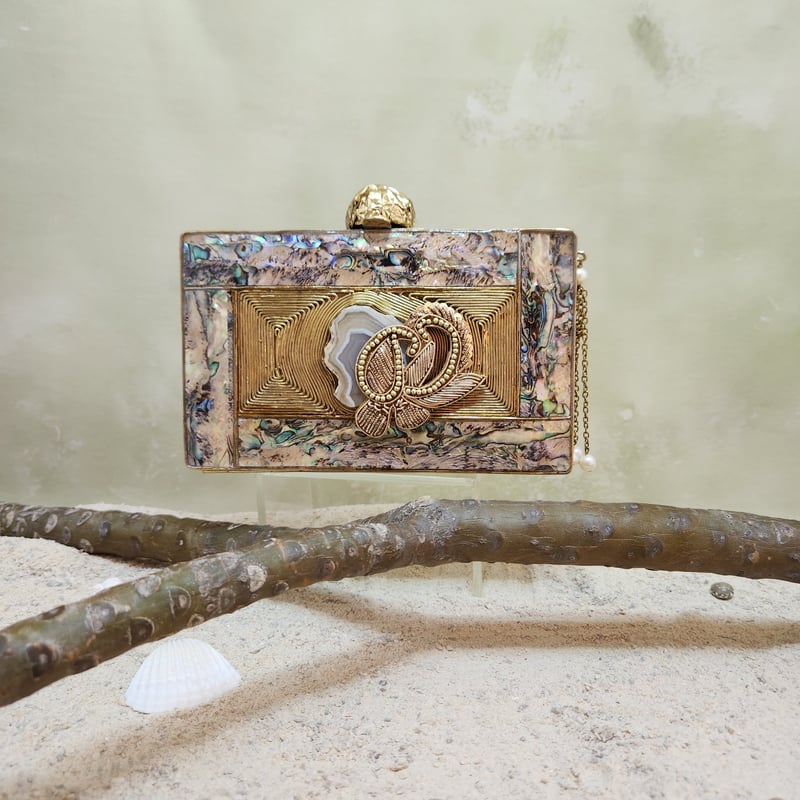 Mumtaj Clutch — Adwita