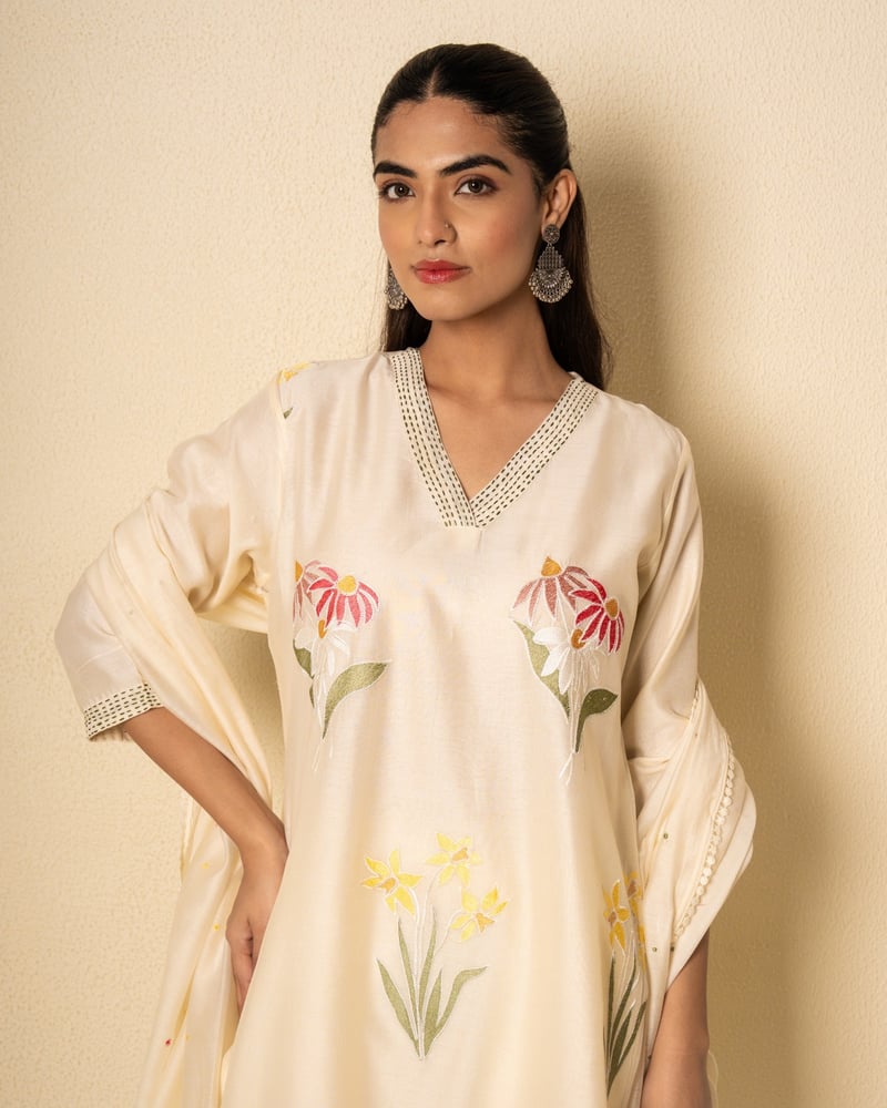 Spring Ivory Chanderi Floral Embroidered Suit Set (Set Of 3)