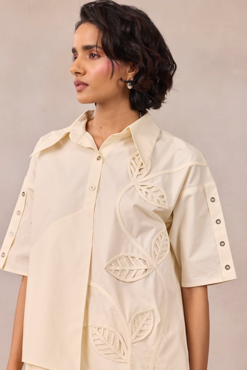 Vanilla Cloud Boxy Cotton Poplin Shirt with Leaf Applique