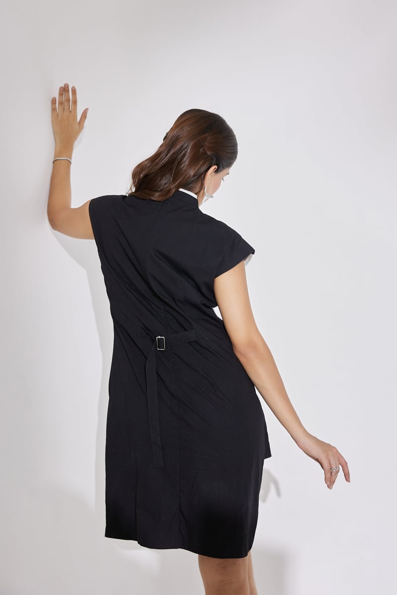 Black and White Colorblock V-Neck Mini Dress