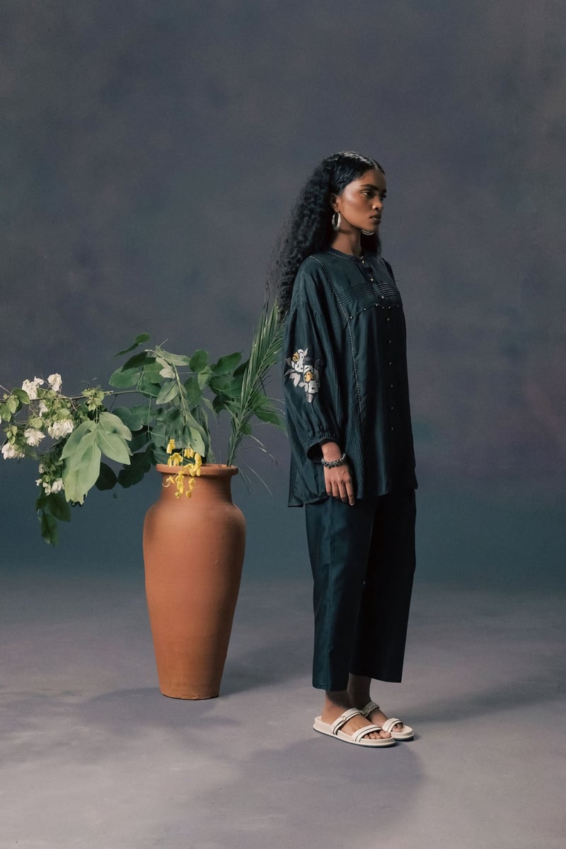 Indigo Shirt & Straight Pants In Slik Chanderi