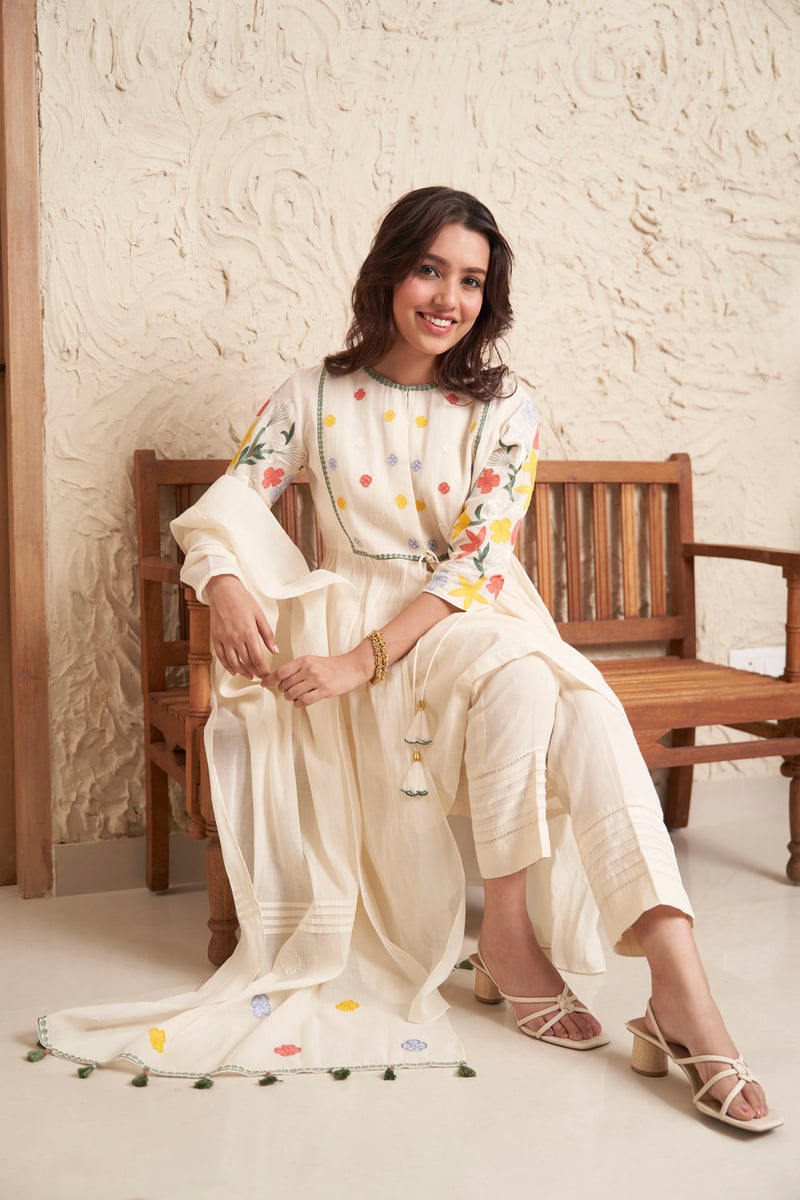 Off-White Mul Mul Kurta Set with Embroidered Cape