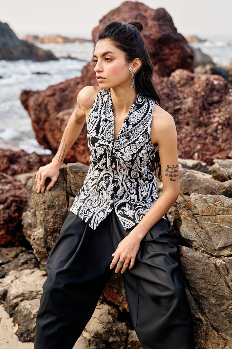 Black and White Embroidered V-Neck Waistcoat