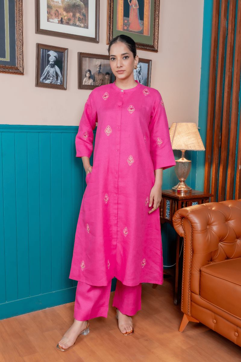 Magenta Pink Linen Kurta Set with Embroidered Motifs