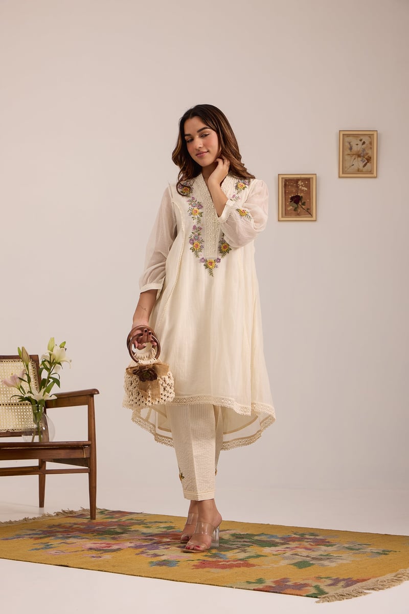 Off White Mul Chanderi High-Low Embroidered Kurta Set