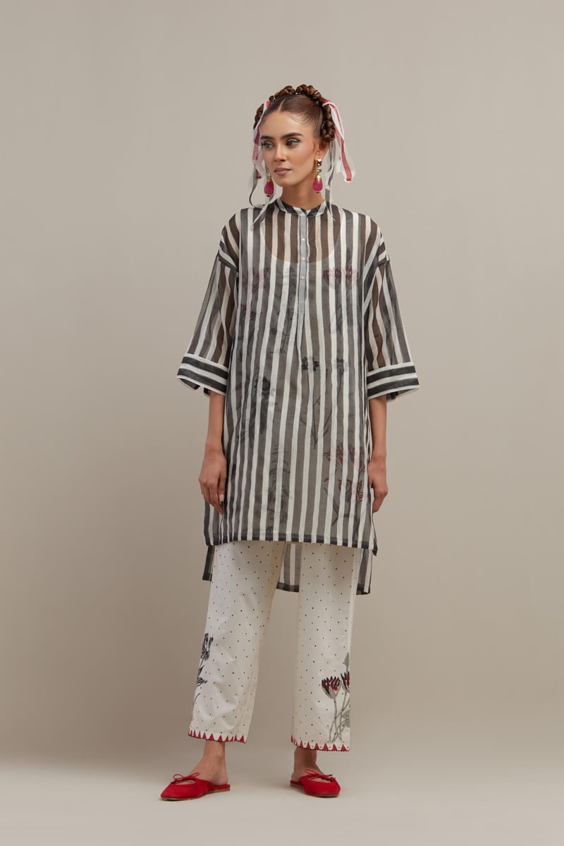 Black & Off-White Kurta With Straight Pants