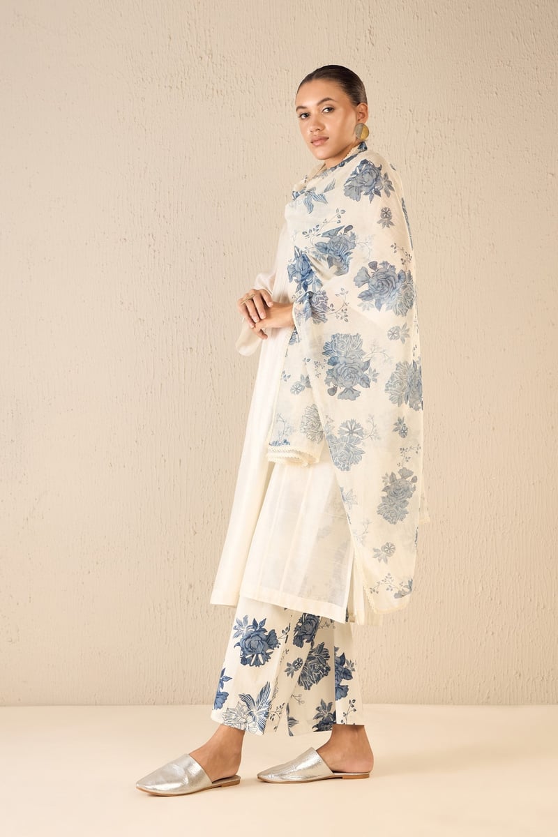 Floral Fantasy: Blue Floral Lace Dupatta