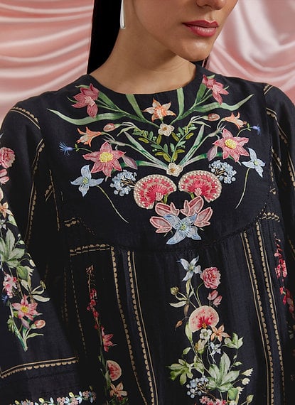 Black Floral Printed A-Line Kurta with 3/4 Sleeves