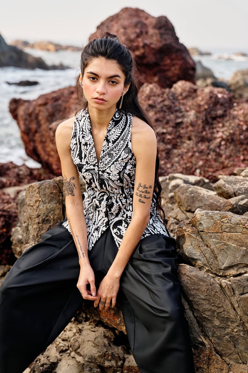 Black and White Embroidered V-Neck Waistcoat