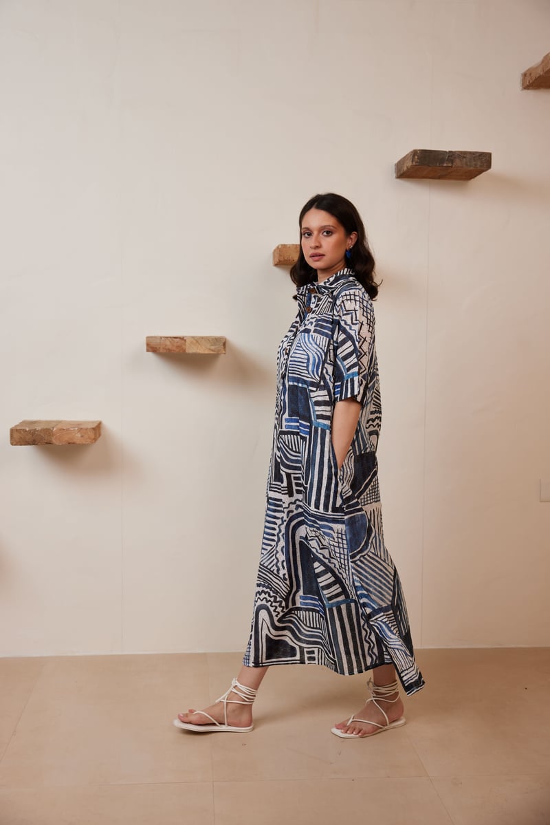 White and Blue Abstract Print Oversized Kaftan Maxi Dress
