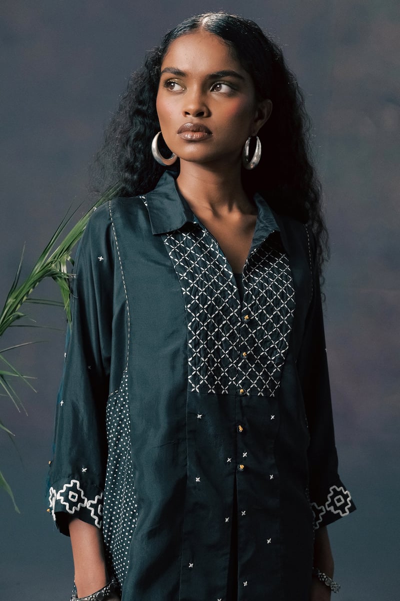 Indigo Shirt & Strainght Pants In Silk Chanderi