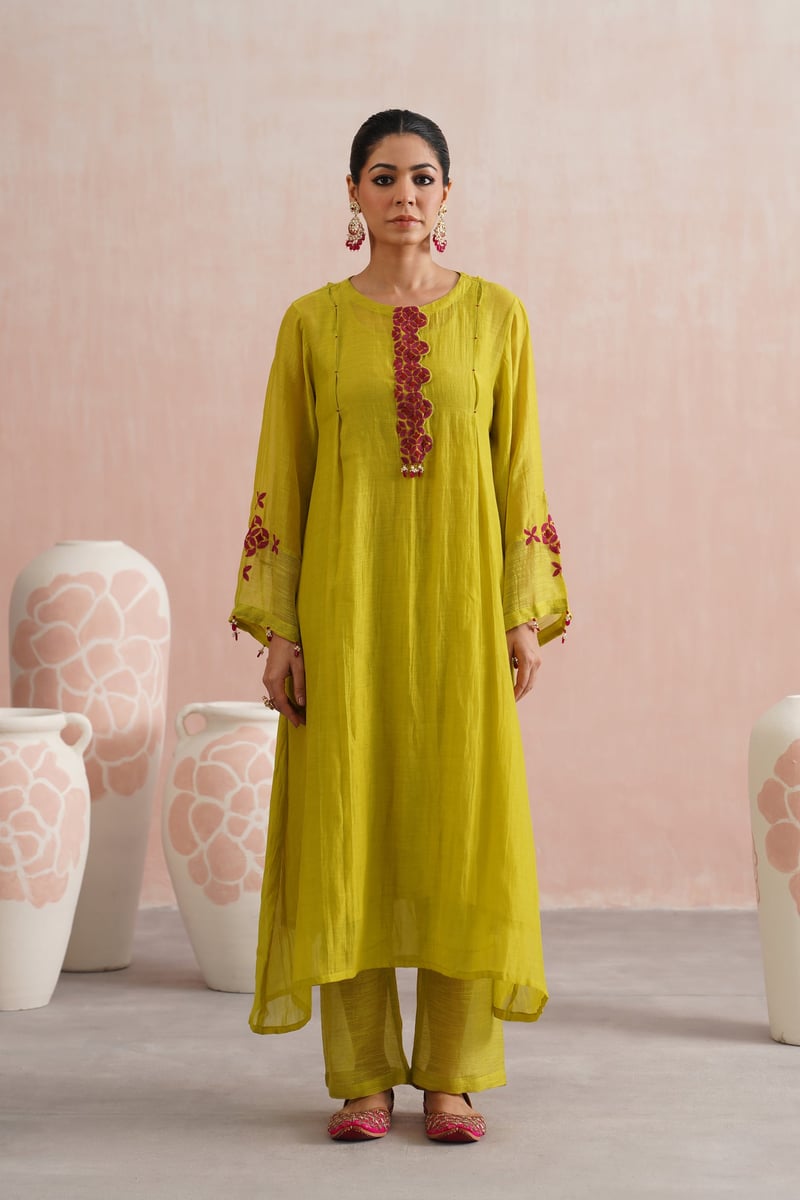 Pakeezah Set — UGNA