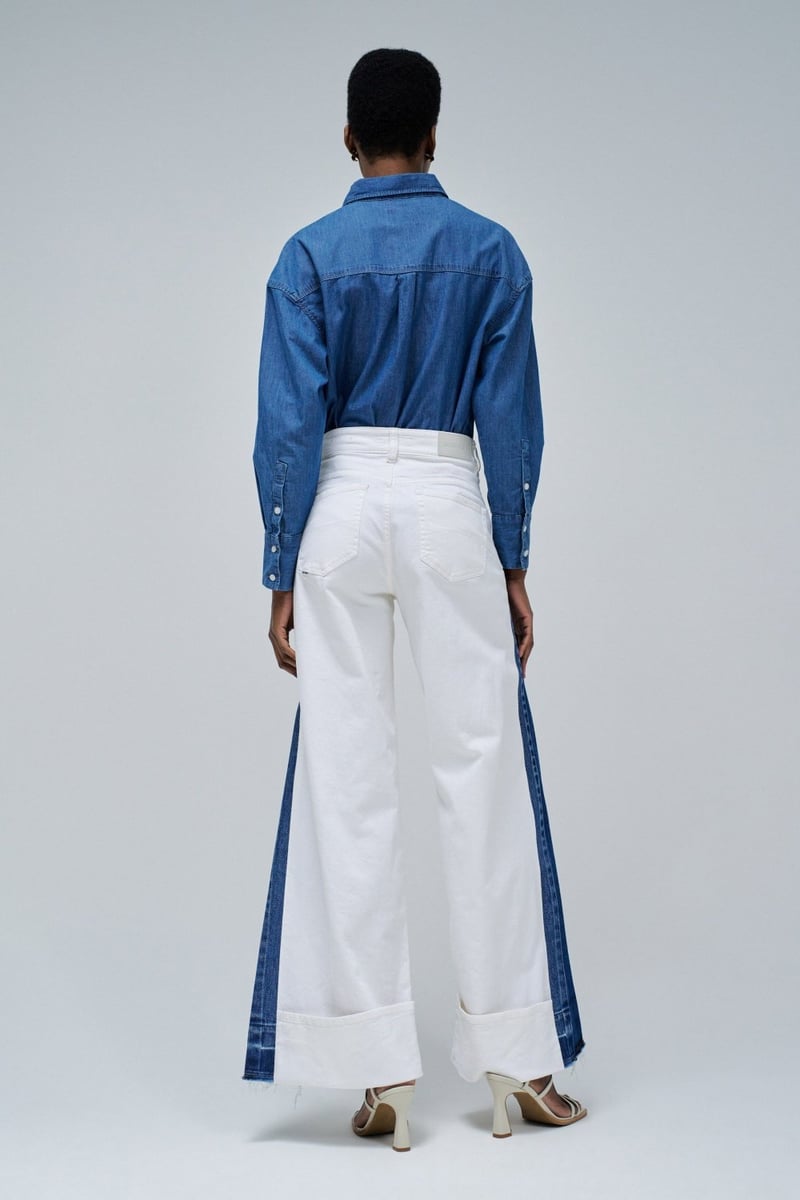 White High-Waist Wide-Leg Jeans with Contrast Side Panel