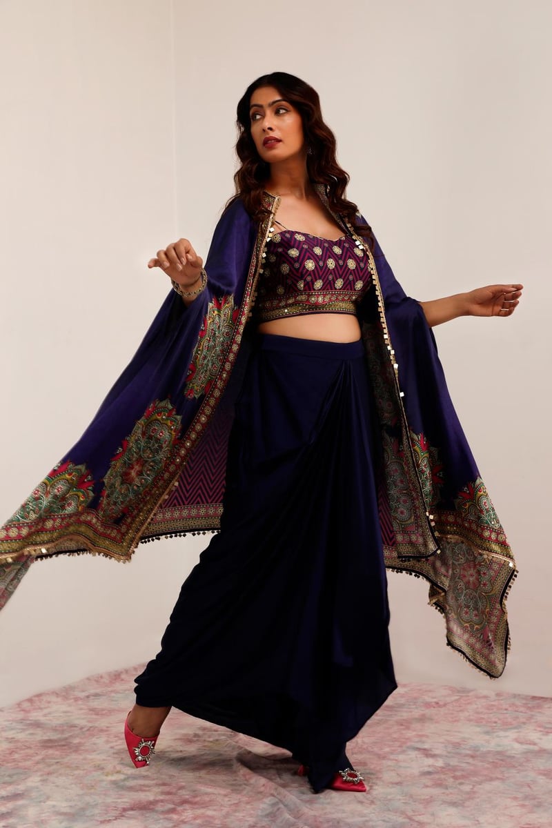 Kaashni Cape Set