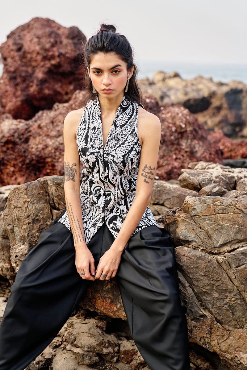 Black and White Embroidered V-Neck Waistcoat
