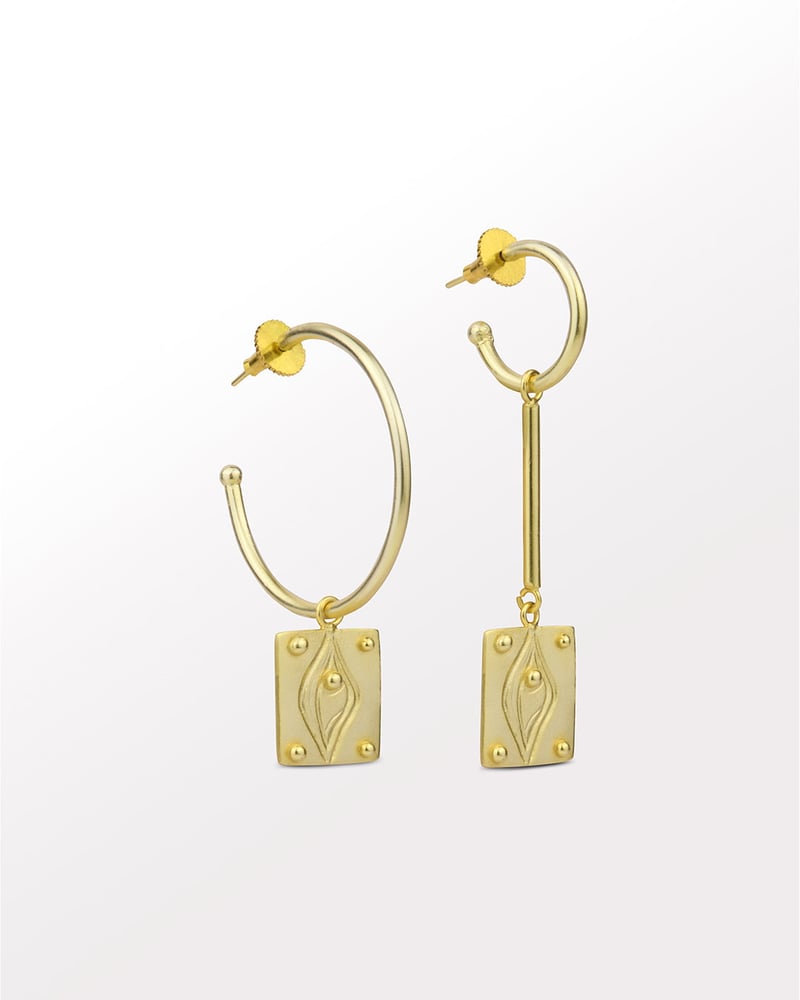 Creator Mismatched Hoops