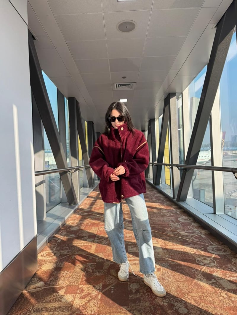 Bordo Oversized High-Neck Zip-Front Jacket