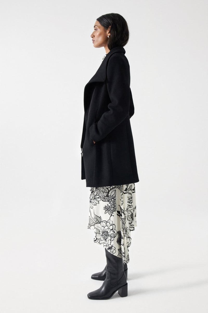 Black Wool-Blend Tailored Coat with Detachable Fur Collar