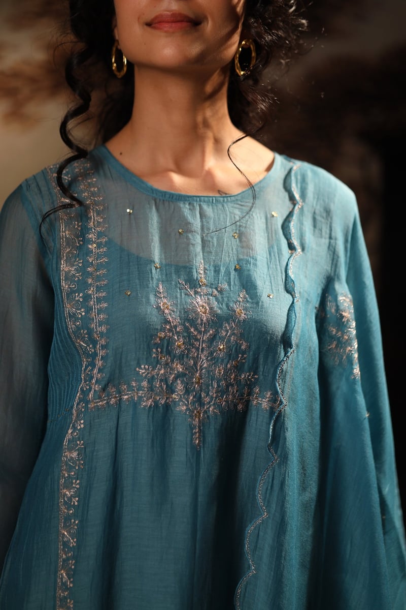 Turquoise Embroidered Chanderi Kurta Set with Slip