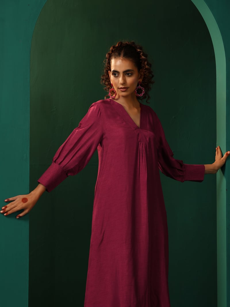 Maroon Silk Blend V-Neck Puff Sleeve Kurta Pant Set