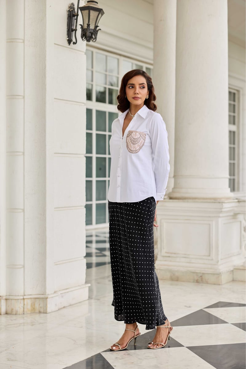 Pocketed Aura Classic White French Lace Cotton Shirt