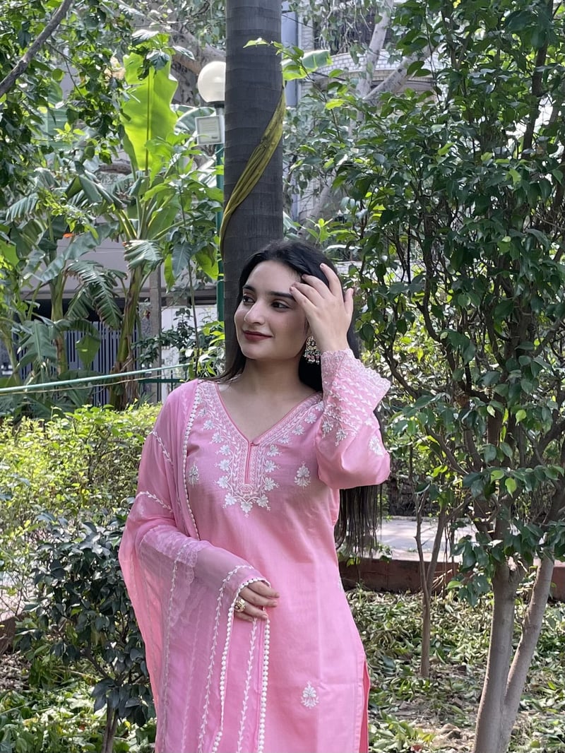 Pink Chanderi Straight Kurta Set with Thread Embroidery