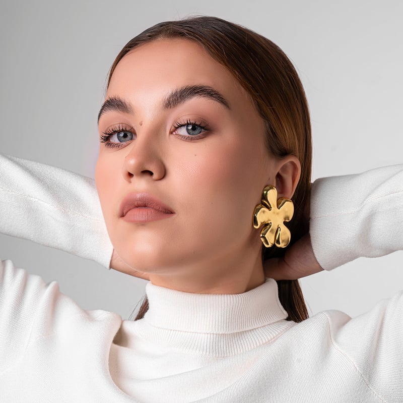 Flora Studs Gold