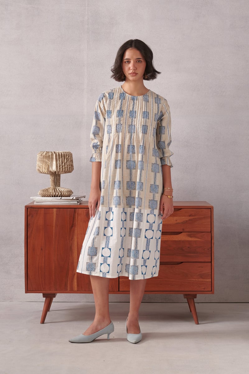 Beige/White Striped Geometric Pintuck Midi Dress