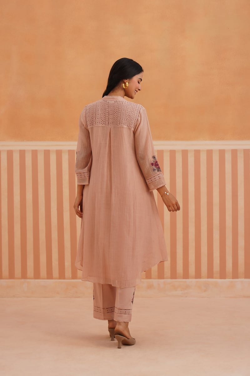 Floral Embroidered Mul Chanderi Rounded Kurta Set
