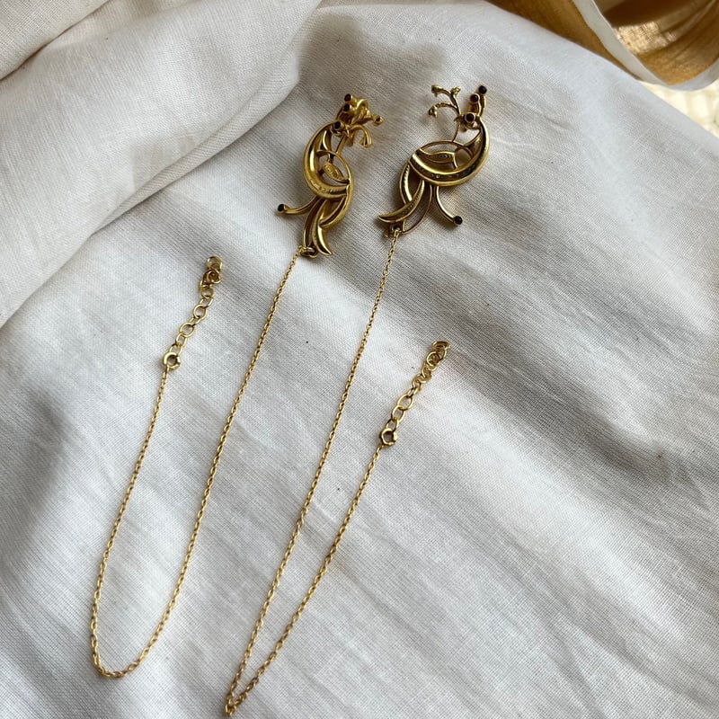 Noor Ear Chain