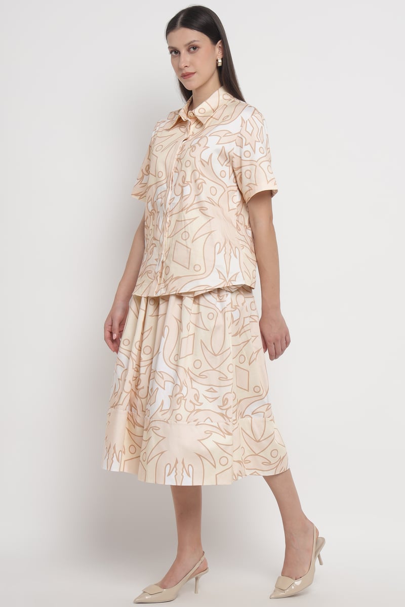 Beige Geometric Print Relaxed Fit Short Sleeve Shirt