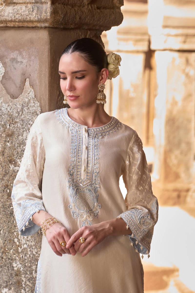 Ruhi - Short Kurta And Dhoti