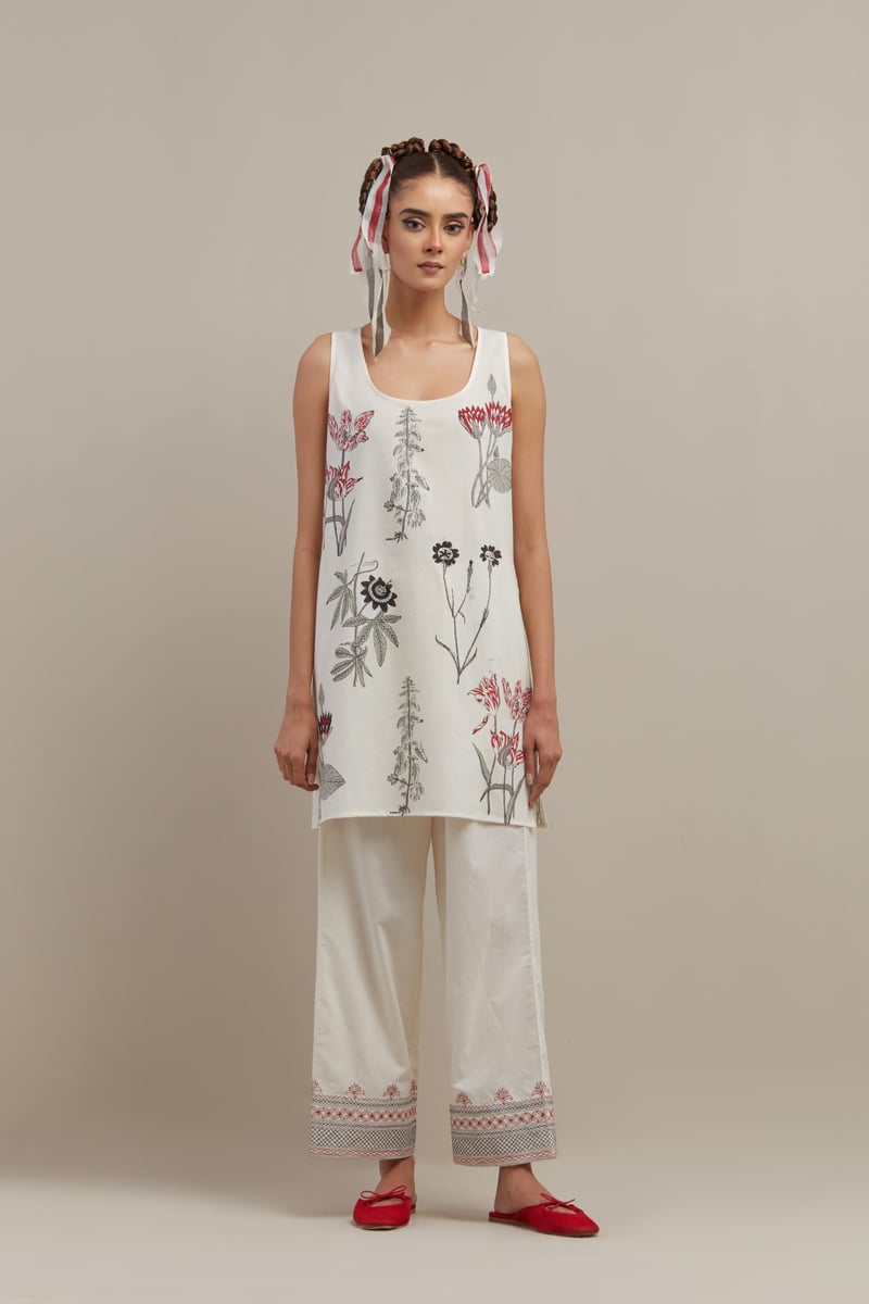 Red & Off-White Kurta With Straight Pants