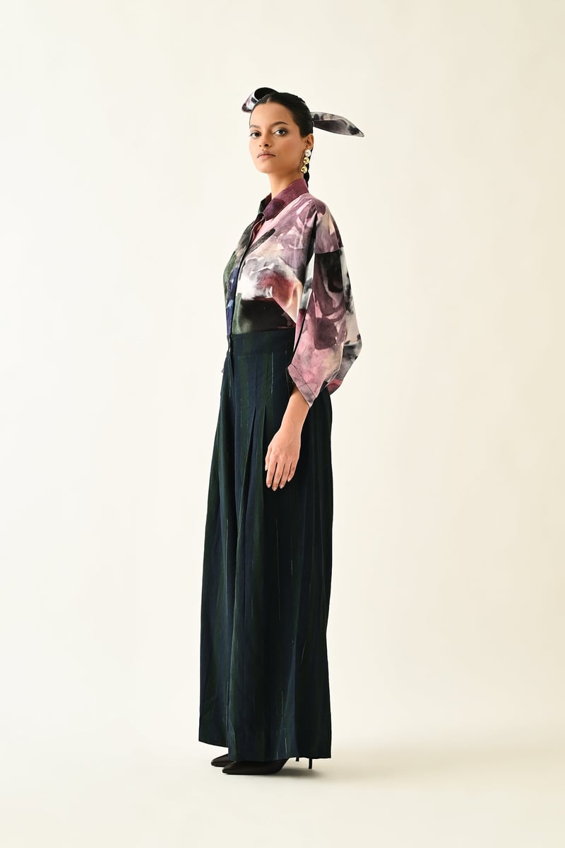 Green Abstract Print Wide-Leg Pleated Trousers