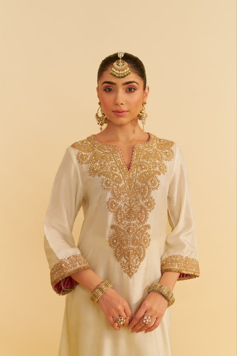 Daisy Ivory Upada Silk Embroidered Kaftan Kurta Set