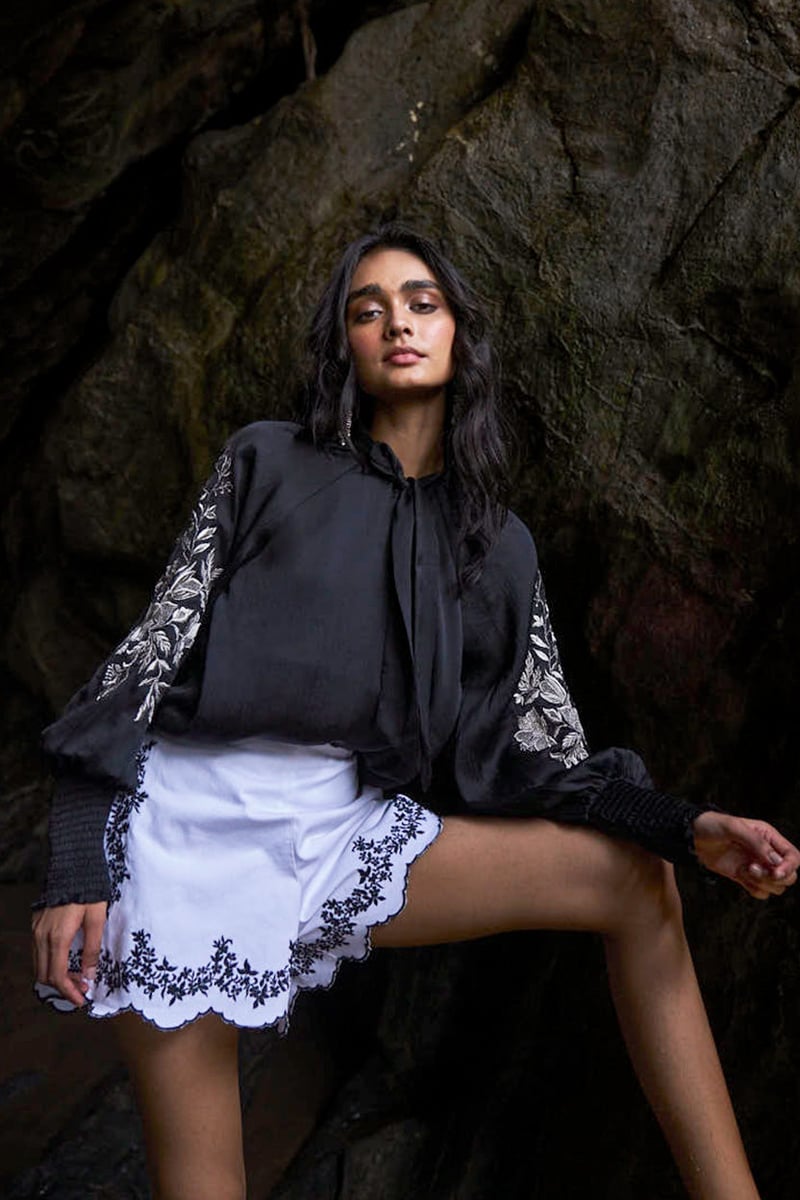 White Denim Shorts with Contrast Embroidered Scallop Hem