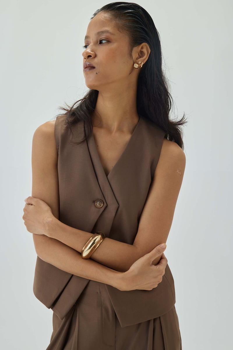 Brown Tailored Notch-Lapel Waistcoat with Button Front