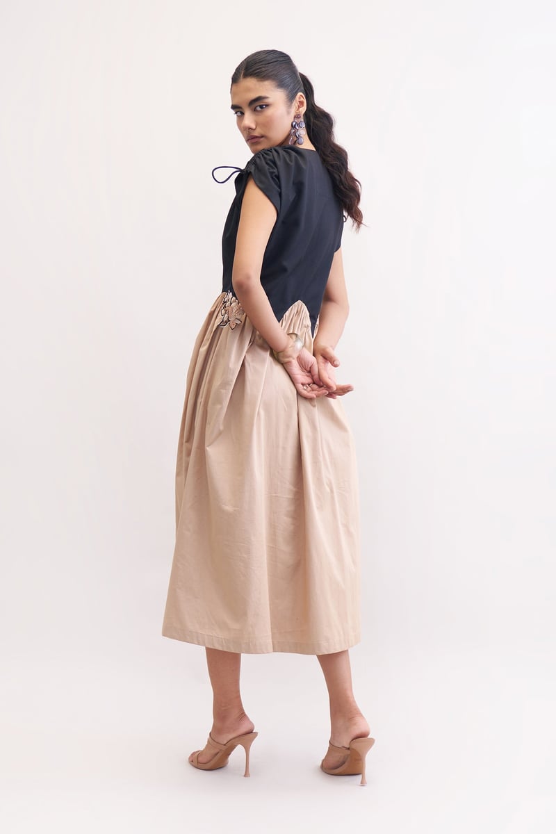 Khaki and Black Colorblock Midi Dress with Drawstring Sleeves