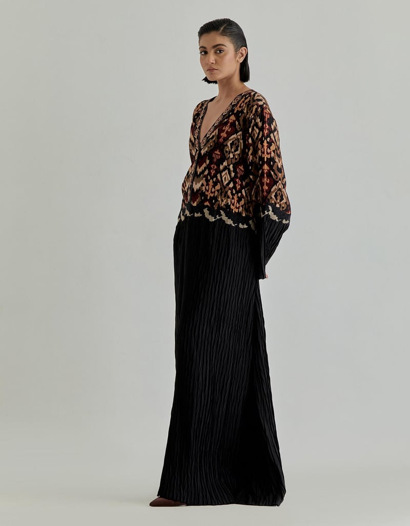 Black Jaspe Long Kaftan In Crinkle & Crepe Fabric