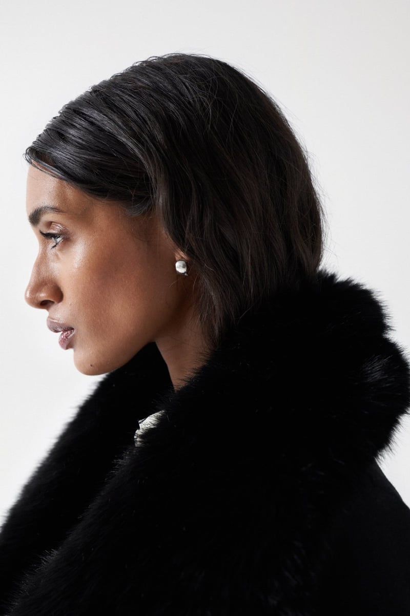 Black Wool-Blend Tailored Coat with Detachable Fur Collar