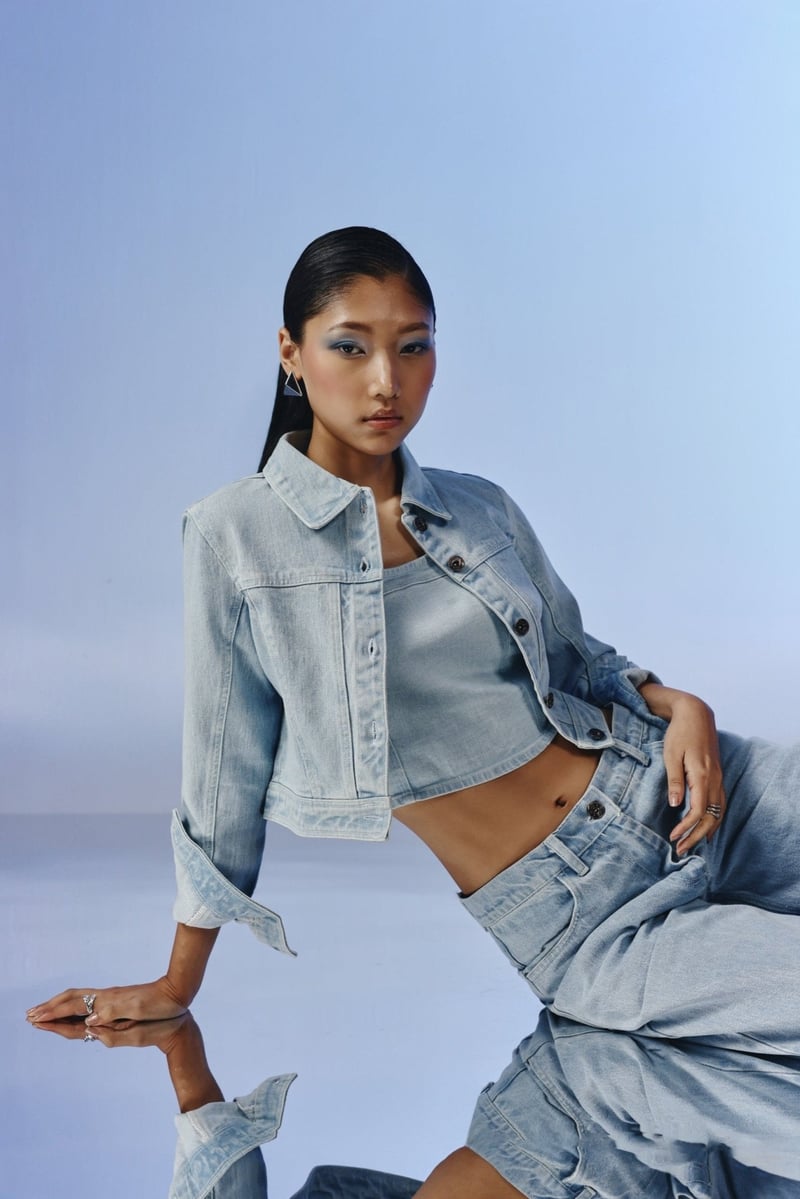 Flow Wide Leg Jeans