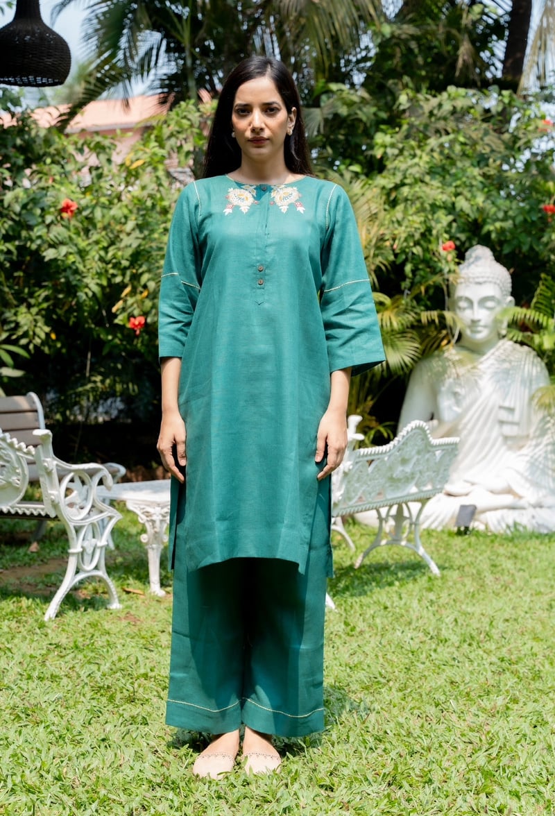 Pine Green Linen Straight Kurta Set with Yoke Embroidery