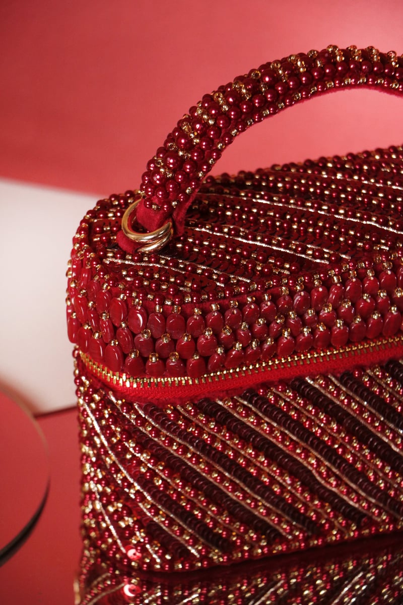 Laura Pearl Red Cube Bag