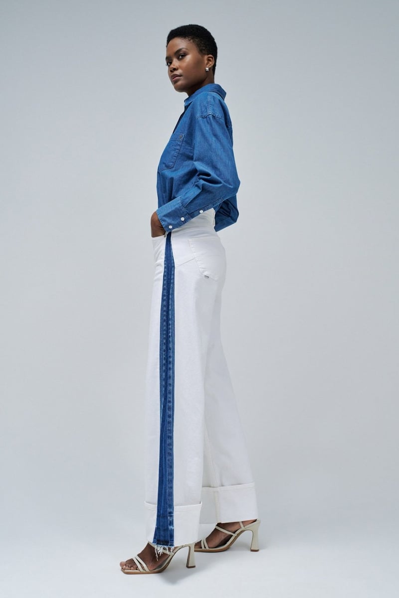 White High-Waist Wide-Leg Jeans with Contrast Side Panel