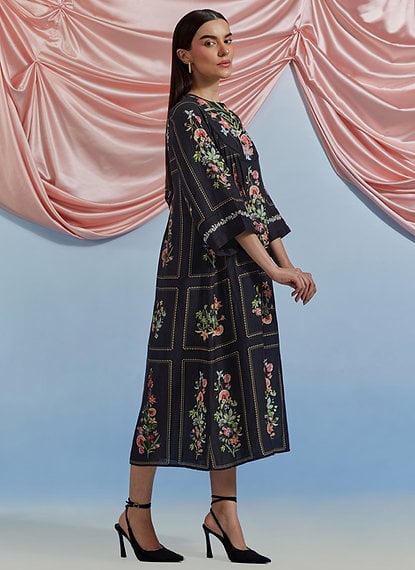 Black Floral Printed A-Line Kurta with 3/4 Sleeves