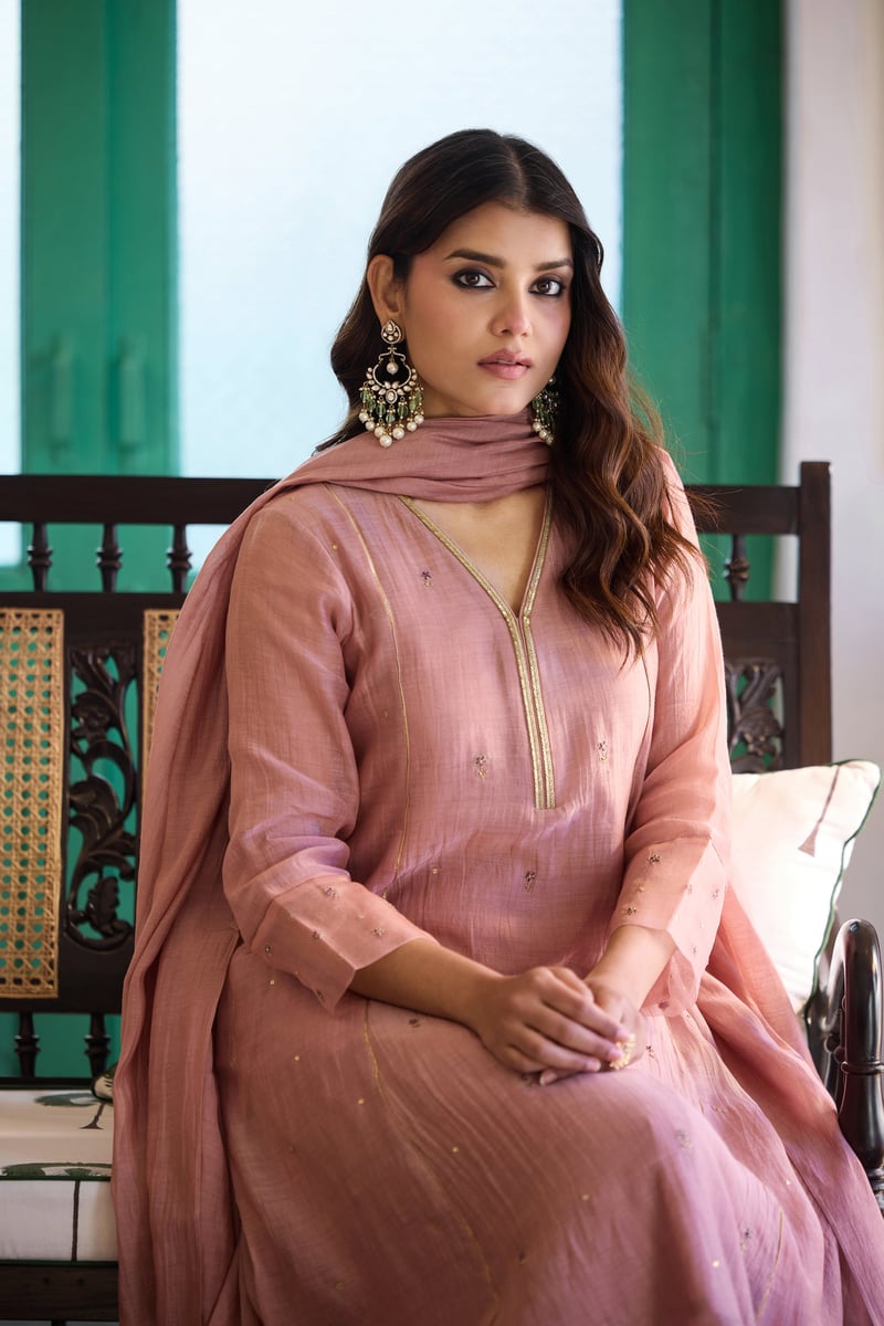Old Rose Silk Chanderi Embroidered Kurta Set