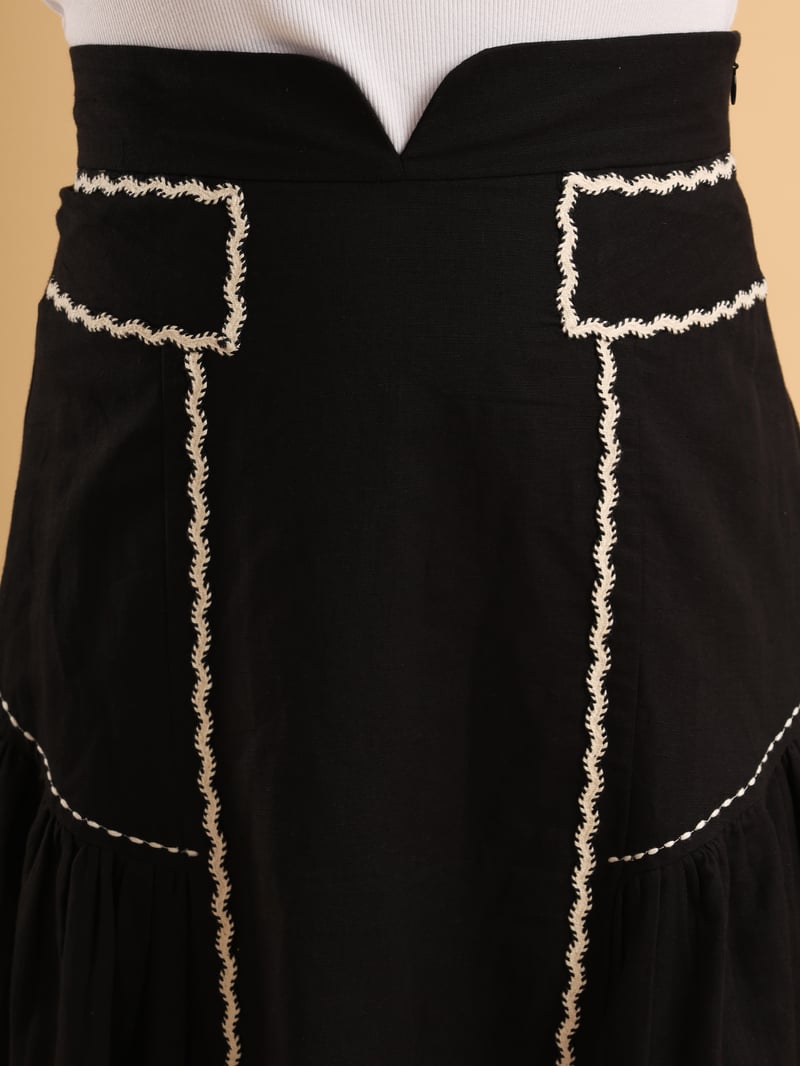 Black High-Waist Tiered Midi Skirt with Contrast Trim